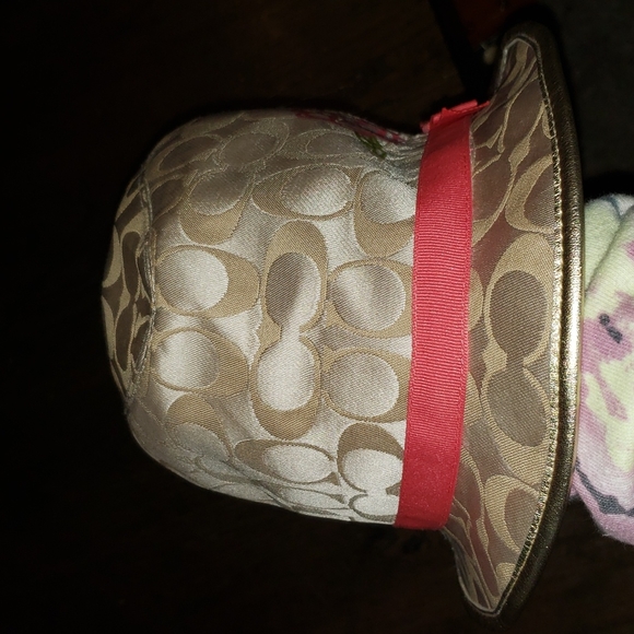 New Coach Poppy Fedora Floral Sig. C Metallic Gold Trim Floral Bucket Hat XS/S - Picture 11 of 15